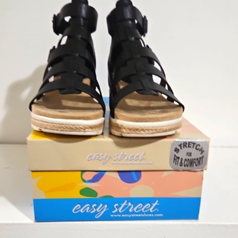 Easy Street Women's Black Simone Zip Wedge Sandals Shoe Size 8W NWT